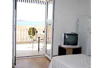 Kroatien Privát Brodarica, Exterieur